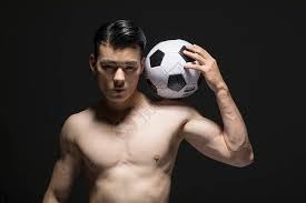 火箭官推晒球员登机照：杰伦-格林蓝衣蓝靴子惹眼