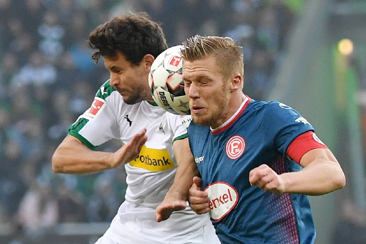 也吸引了媒 也吸引了媒